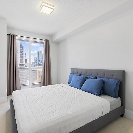 2Bedroom Cn Tower And Water Views - Free Parking - Rooftop Pool Toronto Buitenkant foto