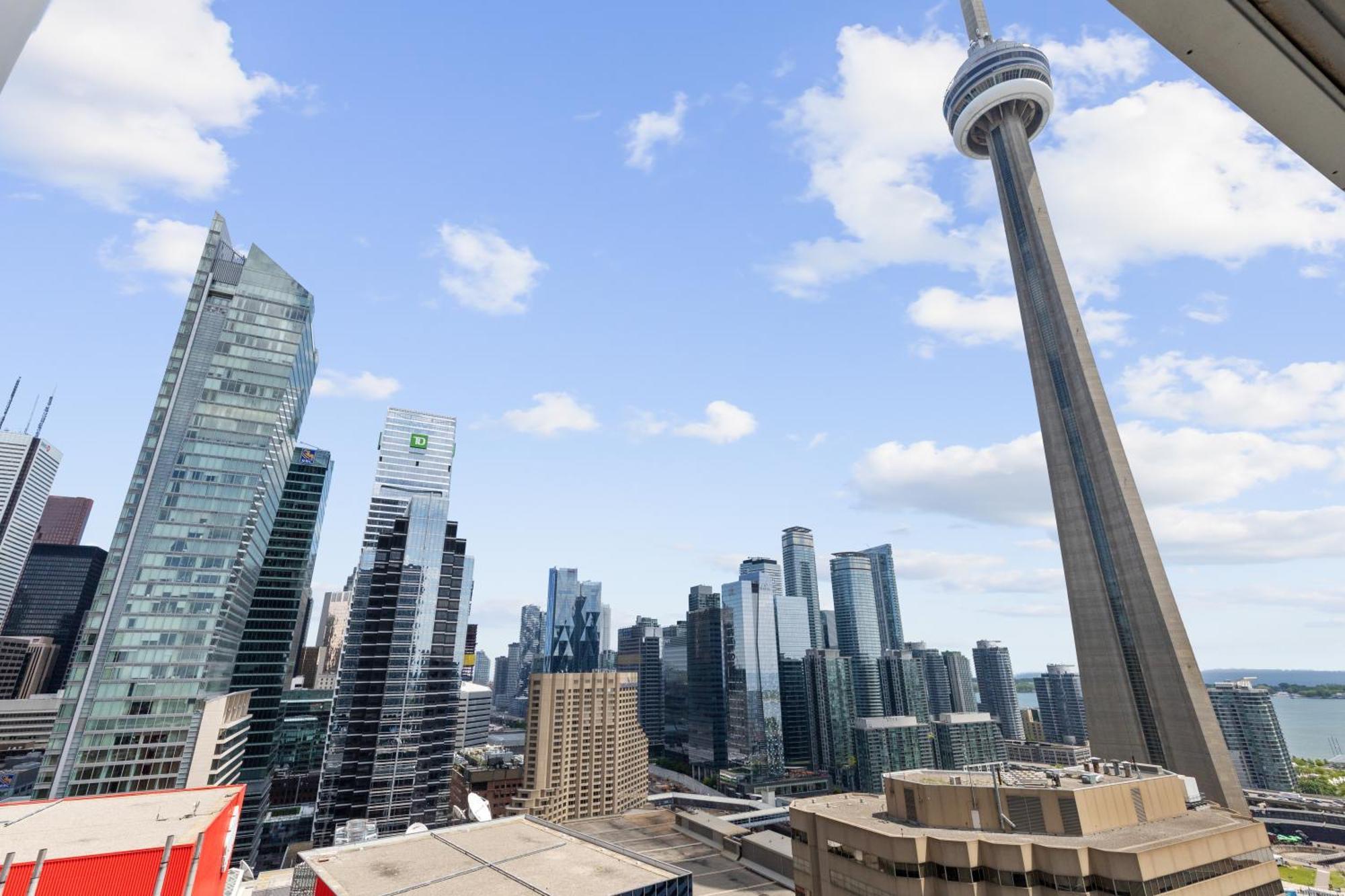 2Bedroom Cn Tower And Water Views - Free Parking - Rooftop Pool Toronto Buitenkant foto