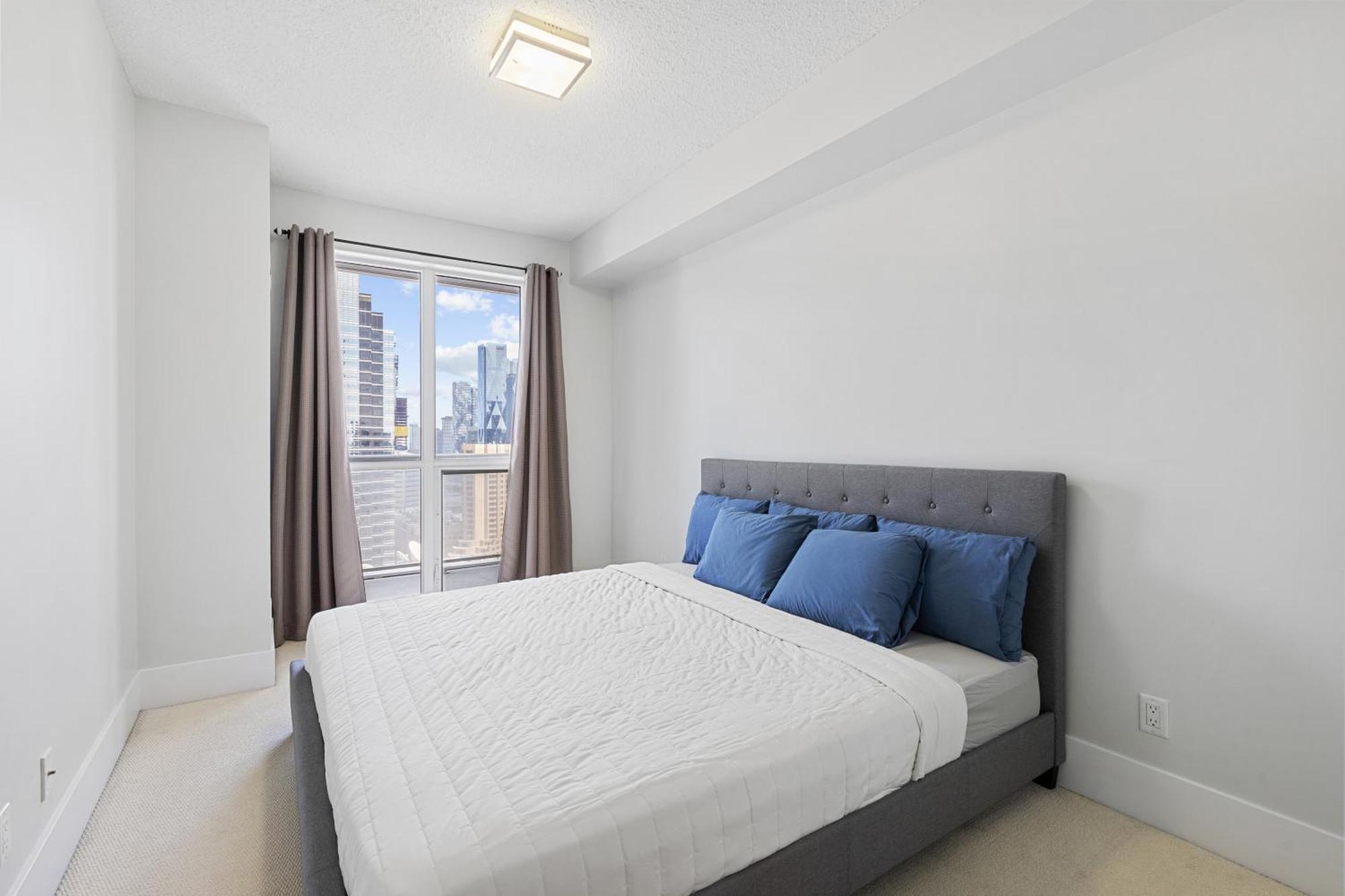 2Bedroom Cn Tower And Water Views - Free Parking - Rooftop Pool Toronto Buitenkant foto