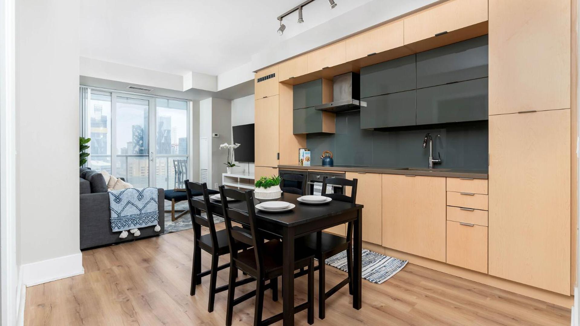 2Bedroom Cn Tower And Water Views - Free Parking - Rooftop Pool Toronto Buitenkant foto
